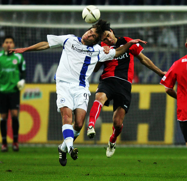 发出遗憾的 发出遗憾的